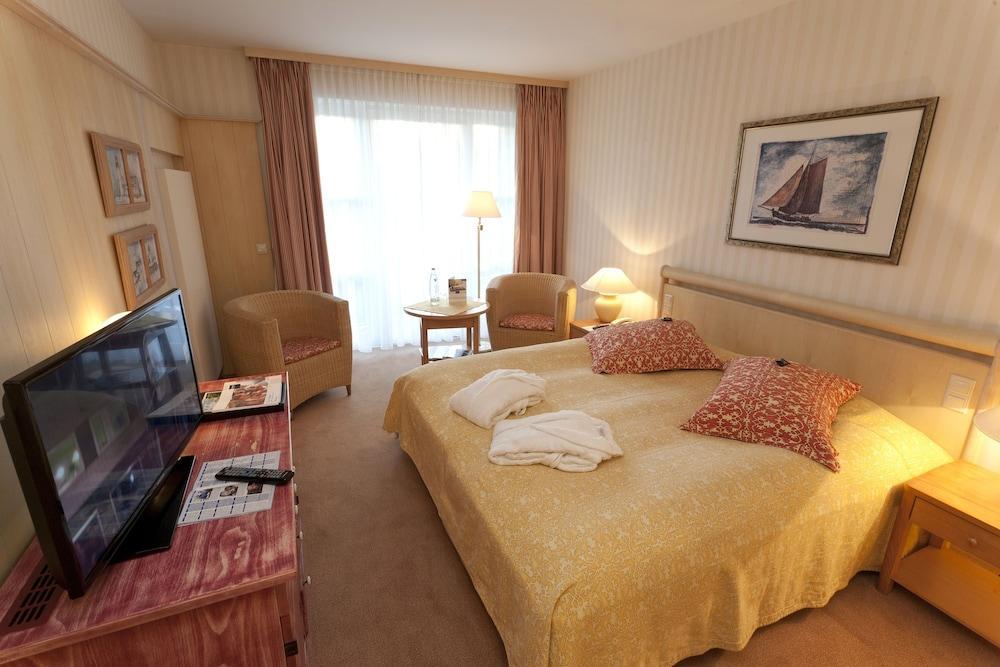 Dorint Strandresort & Spa Ostseebad Wustrow Wustrow  Esterno foto