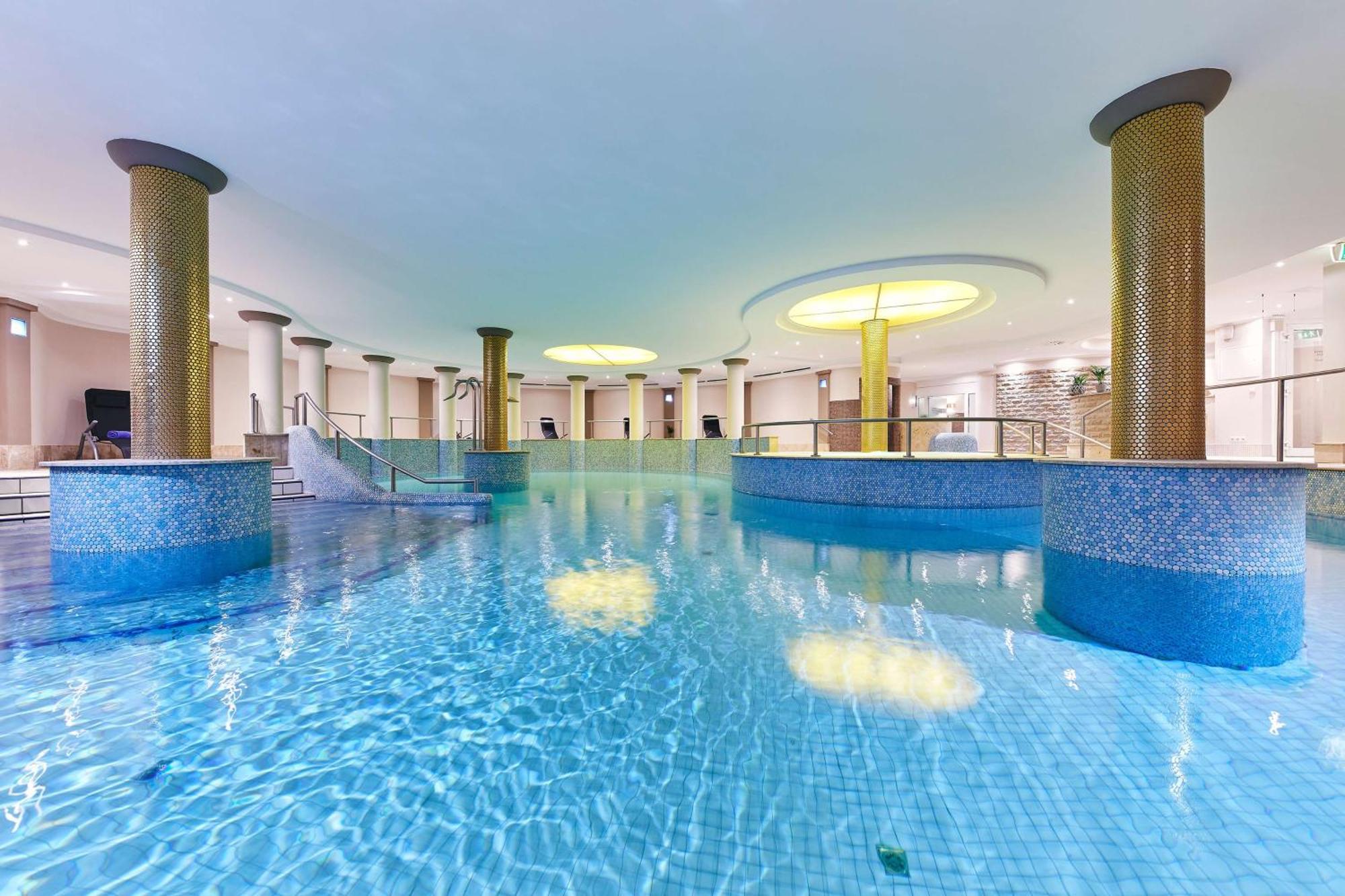 Dorint Strandresort & Spa Ostseebad Wustrow Wustrow  Esterno foto